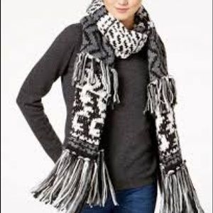 Steve Madden Cabin Fever Greyscale Scarf